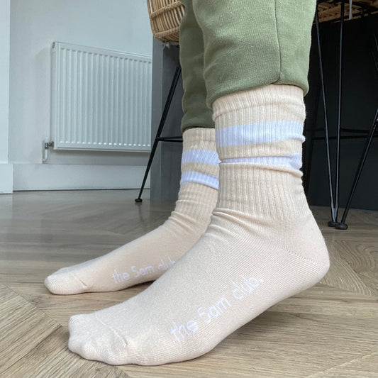 the 5am club crew socks caramel with white stripe